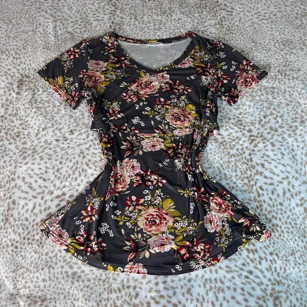 Bearsland Maternity Nursing Top Size L Gray Floral Short Sleeve V-Neck